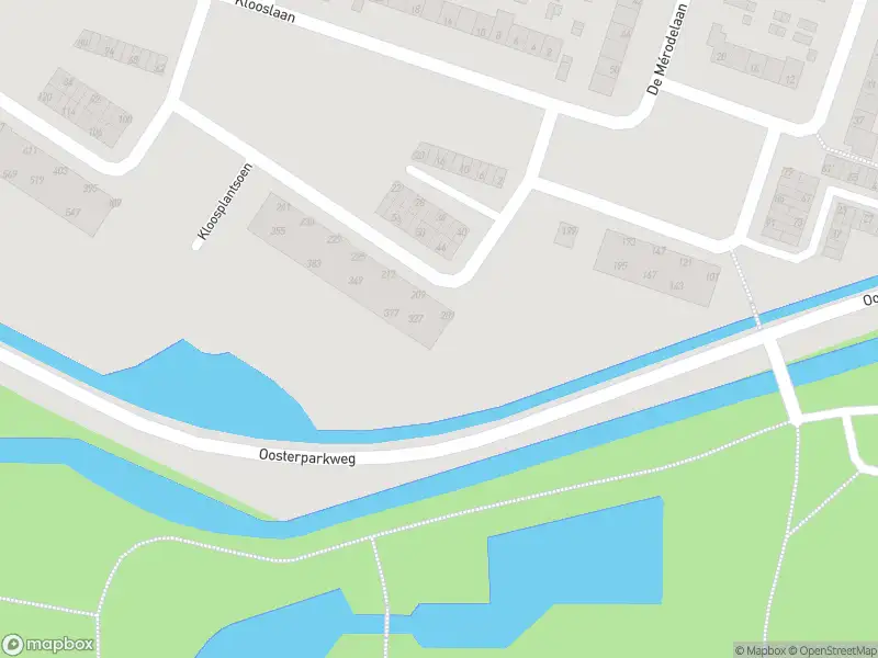 Ambulance met grote spoed naar de Kloosplantsoen in Ridderkerk