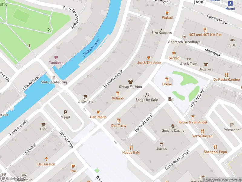 Ambulance met grote spoed naar de Meent in Rotterdam