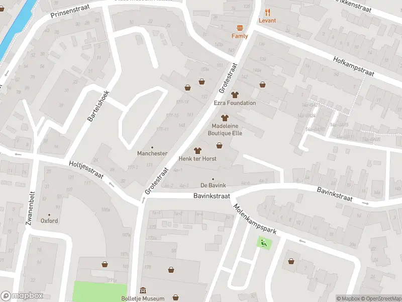 Brandweer met gepaste spoed naar de Marktstraat in Almelo vanwege afgaan automatisch brandalarm