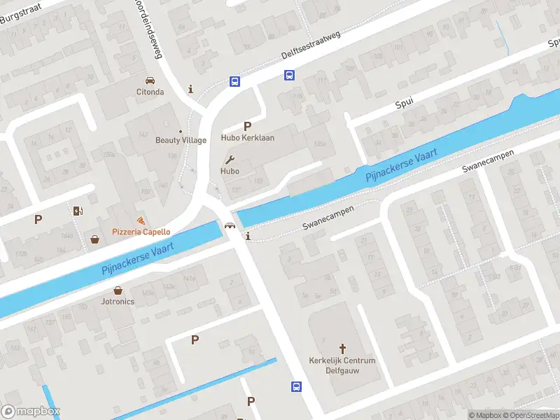 Ambulance met gepaste spoed naar de Graaf Willem II laan in Delfgauw