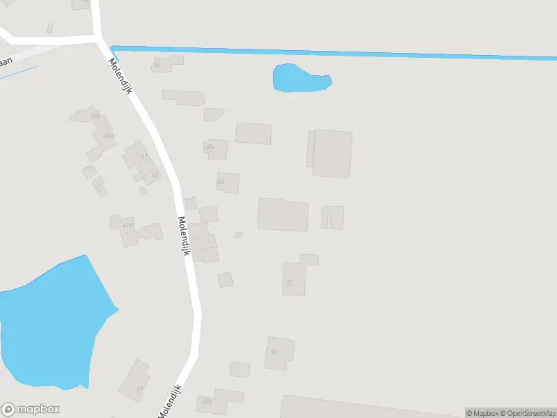 Ambulance met gepaste spoed naar de Stationsstraat in Rhoon