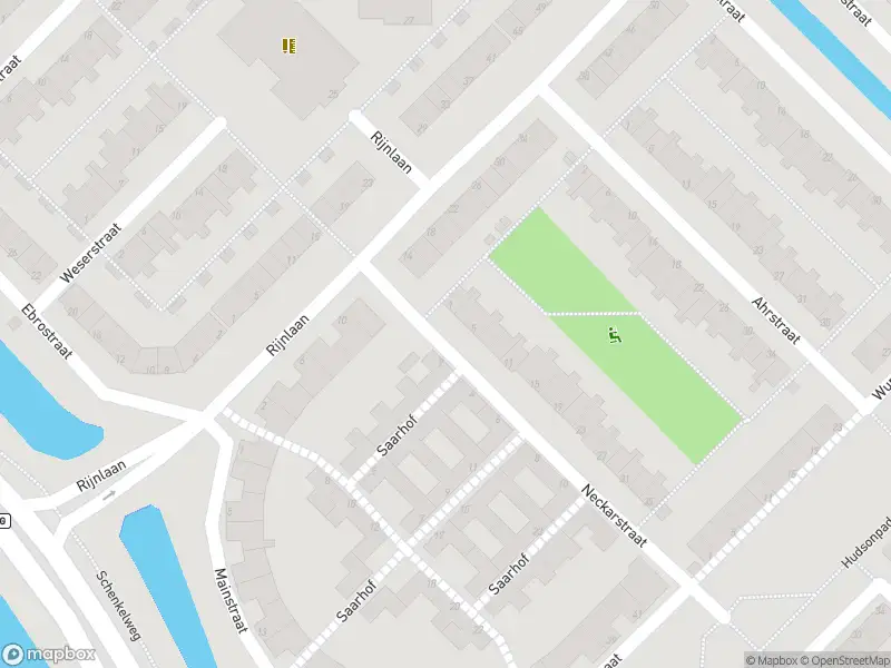 Ambulance met gepaste spoed naar de Neckarstraat in Spijkenisse