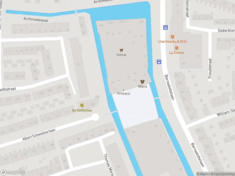 Ambulance met gepaste spoed naar de Leonardo da Vinciplein in Haarlem