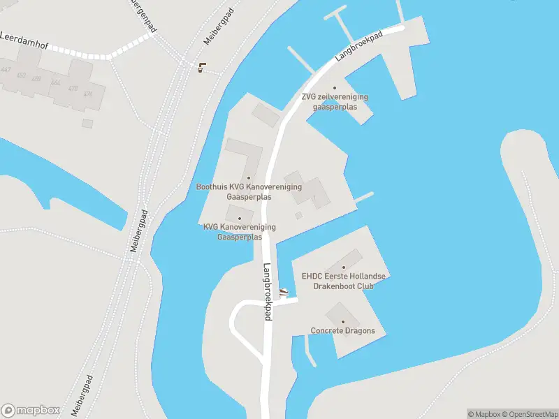 Brandweer met gepaste spoed naar de Langbroekpad in Amsterdam