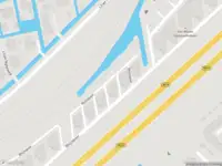 Ambulance met grote spoed naar de Rhijnspoor in Capelle aan den IJssel