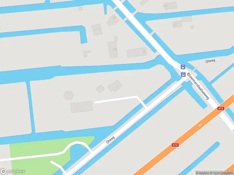 Ambulance met grote spoed naar de Otweg in Waddinxveen