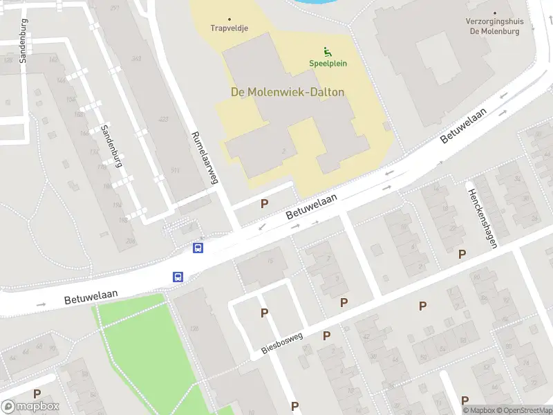 Ambulance met gepaste spoed naar de Betuwelaan in Haarlem