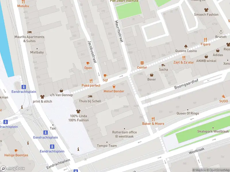 Ambulance met grote spoed naar de Oude Binnenweg in Rotterdam