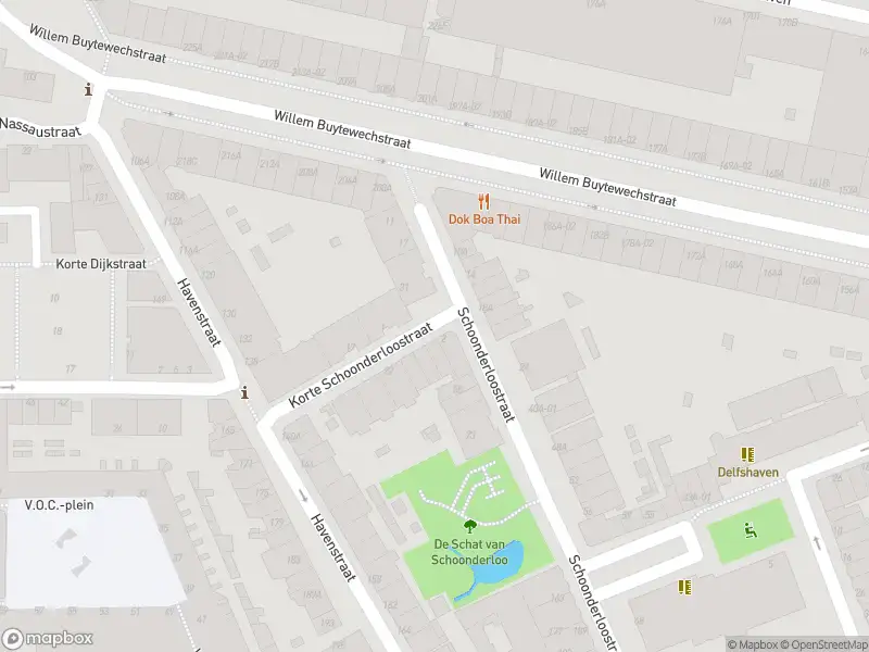 Ambulance met grote spoed naar de Schoonderloostraat in Rotterdam