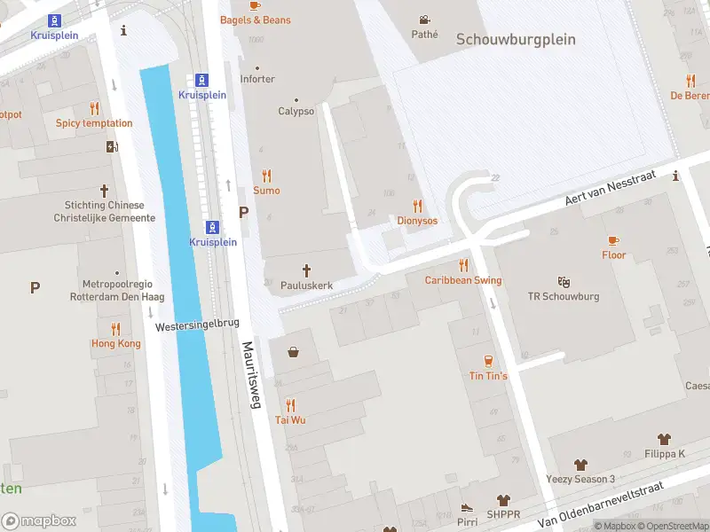 Ambulance met gepaste spoed naar de Mauritsplaats in Rotterdam