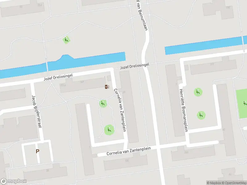 Ambulance met gepaste spoed naar de Cornelia van Zantenplein in Schiedam