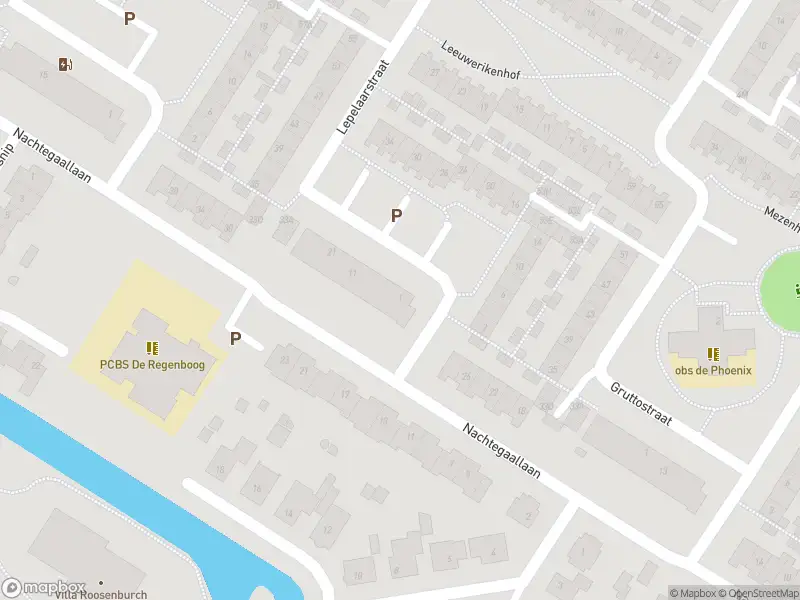 Ambulance met grote spoed naar de Lepelaarstraat in Rozenburg