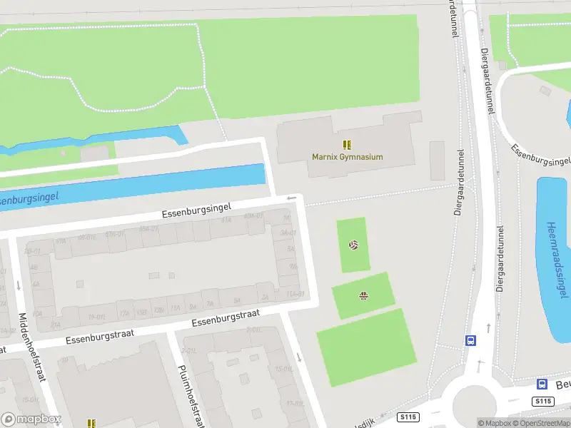 Ambulance met grote spoed naar de Werkhoefstraat in Rotterdam