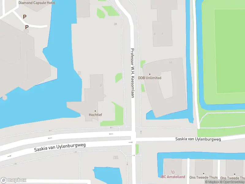 Ambulance met grote spoed naar de Prof. W.H. Keesomlaan in Amstelveen