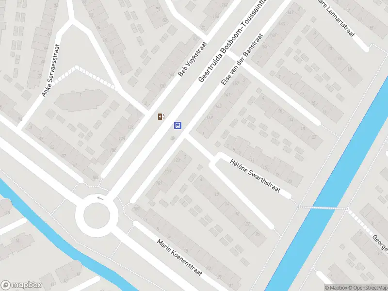 Ambulance met grote spoed naar de Hélène Swarthstraat in Spijkenisse