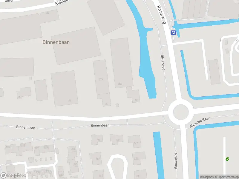 Ambulance met grote spoed naar de Rivierweg in Rhoon