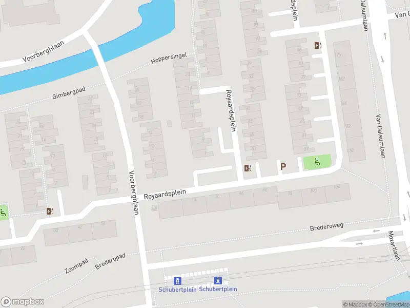 Ambulance met gepaste spoed naar de Royaardsplein in Schiedam