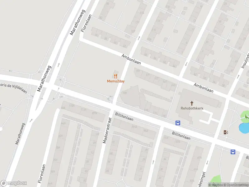 Ambulance met gepaste spoed naar de Madoerastraat in Vlaardingen