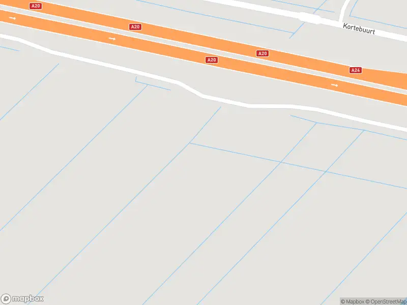 Brandweer met gepaste spoed naar de Nassaustraat in Rotterdam vanwege een buitenbrand