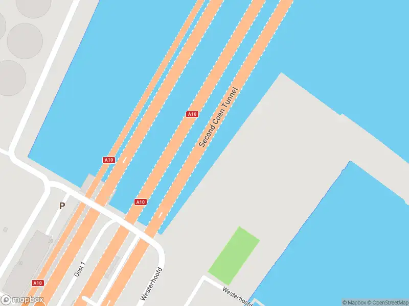 Ambulance met grote spoed naar de Westerhoofd in Amsterdam