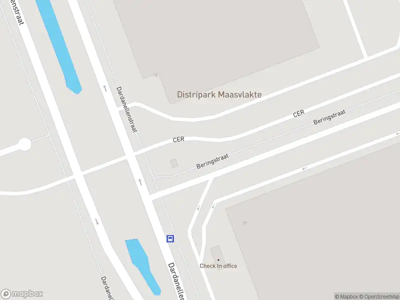 Brandweer met gepaste spoed naar de Dardanellenstraat in Maasvlakte Rotterdam vanwege afgaan automatisch brandalarm