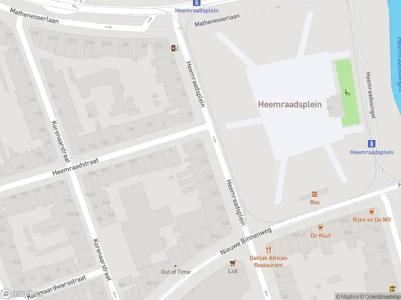 Ambulance met grote spoed naar de Heemraadsplein in Rotterdam