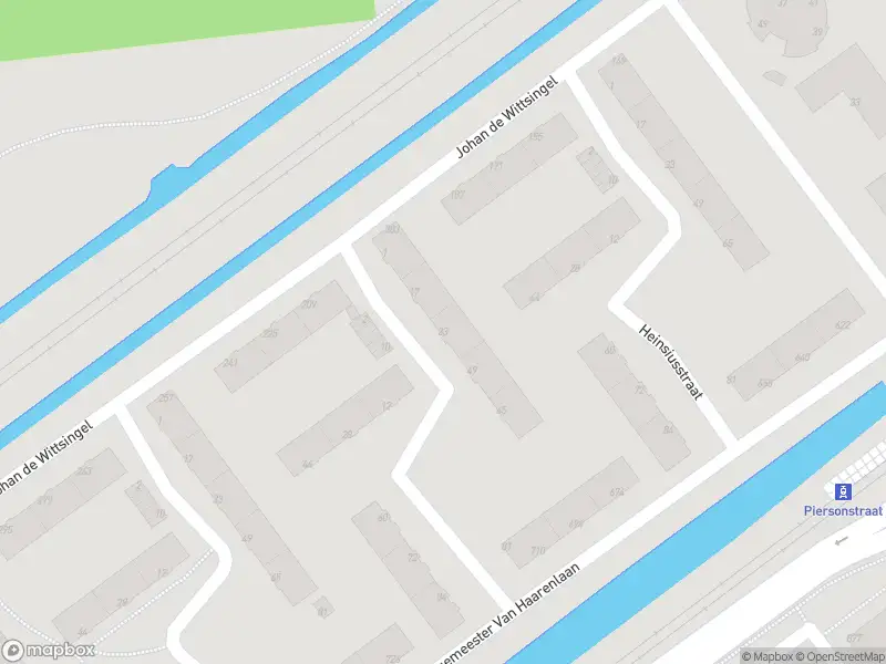 Ambulance met grote spoed naar de Donker Curtiusstraat in Schiedam