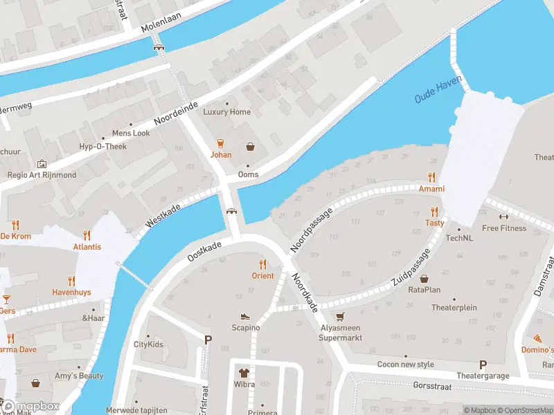 Ambulance met grote spoed naar de Noordkade in Spijkenisse
