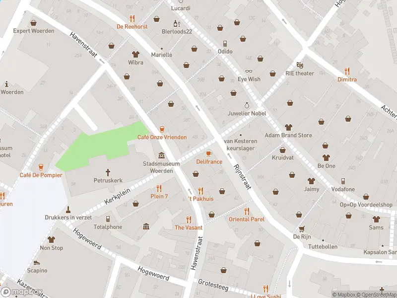 Brandweer met grote spoed naar de Rijnstraat in Woerden vanwege middelgrote brand