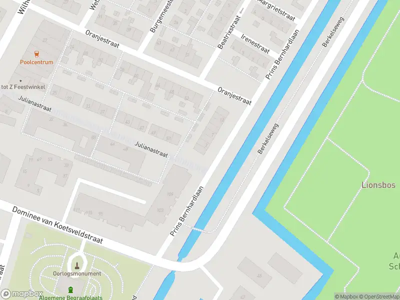 Ambulance met gepaste spoed naar de Prins Bernhardlaan in Berkel en Rodenrijs