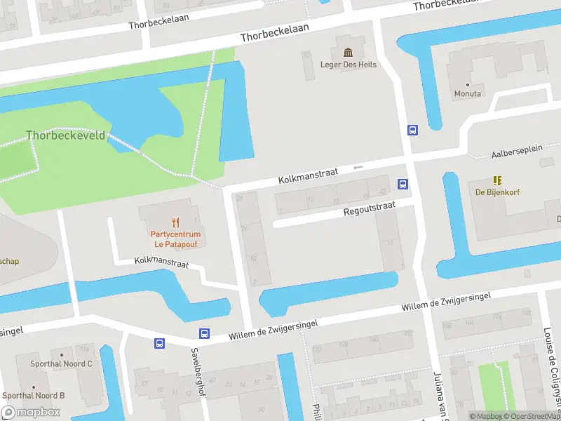 Ambulance met gepaste spoed naar de Regoutstraat in Gouda