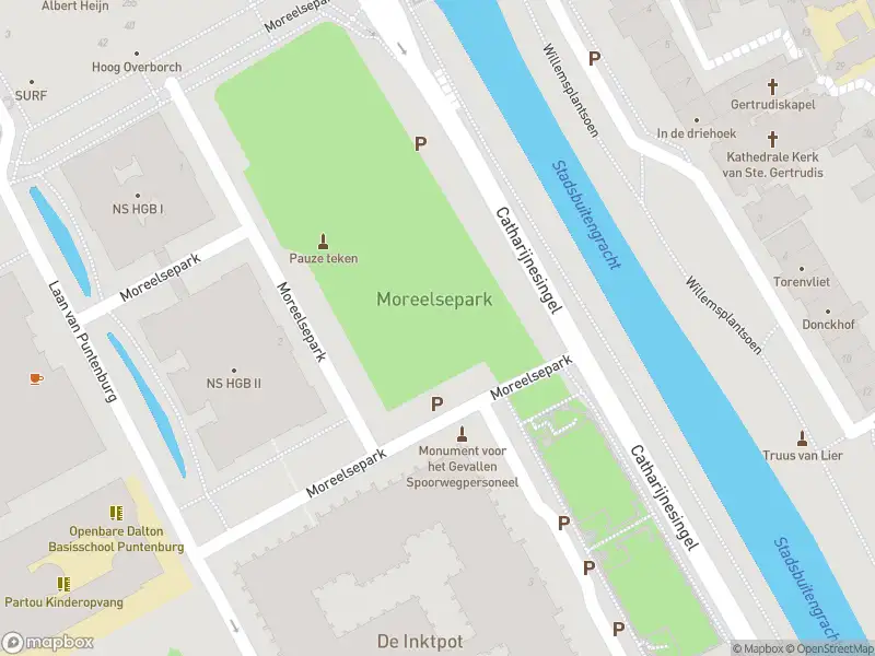 Brandweer met gepaste spoed naar de Vredenburg in Utrecht