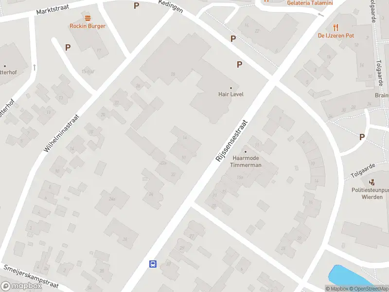 Politie naar de Rijssensestraat in Wierden vanwege aanrijding met letsel