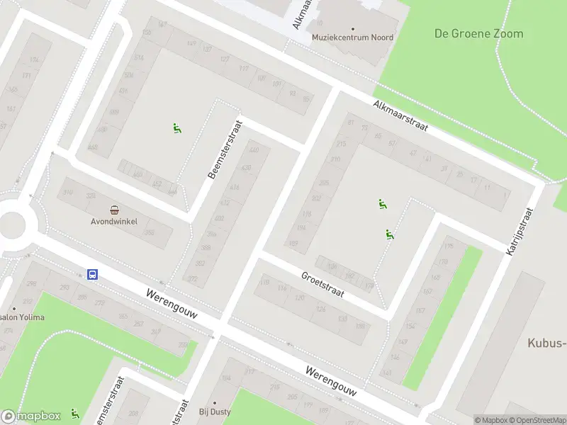 Ambulance met grote spoed naar de Waterlandplein in Amsterdam