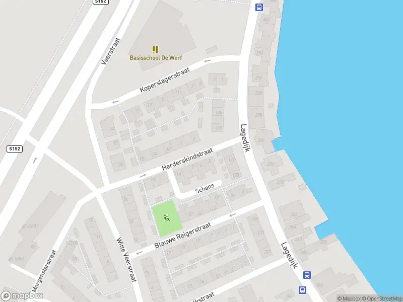 Ambulance met gepaste spoed naar de Herderskindstraat in Zaandijk