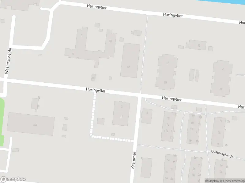 Ambulance met grote spoed naar de Haringvliet in Middelharnis