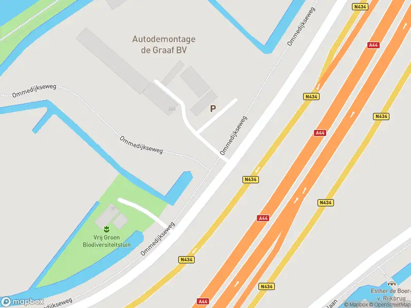 Ambulance met gepaste spoed naar de Ommedijkseweg in Leiden