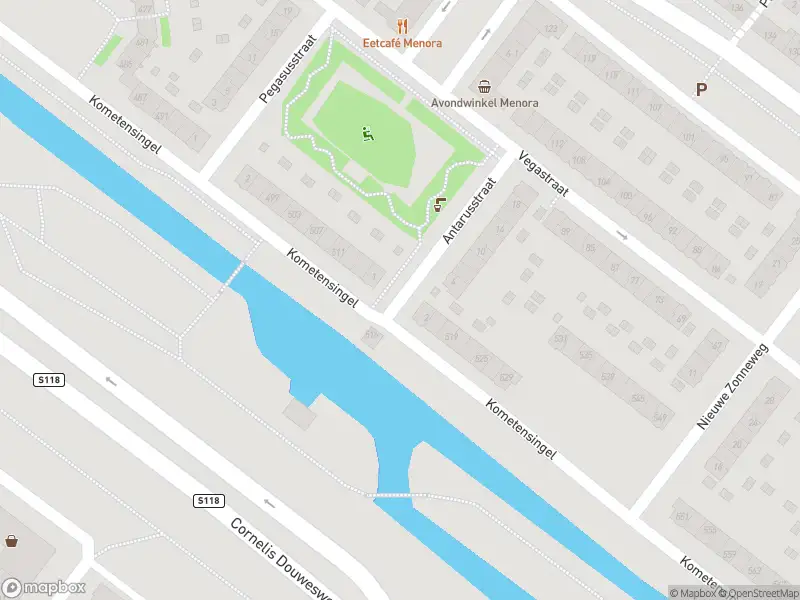 Ambulance met grote spoed naar de Antarusstraat in Amsterdam