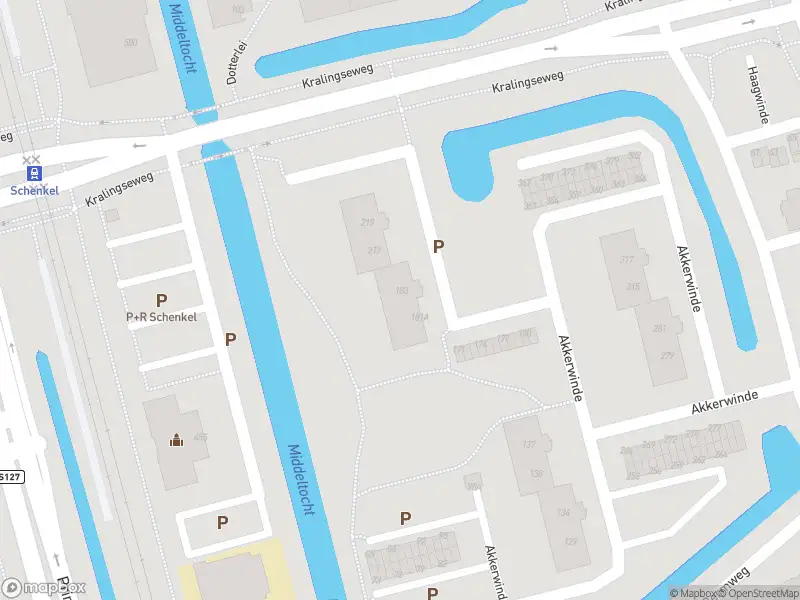 Ambulance met gepaste spoed naar de Akkerwinde in Capelle aan den IJssel