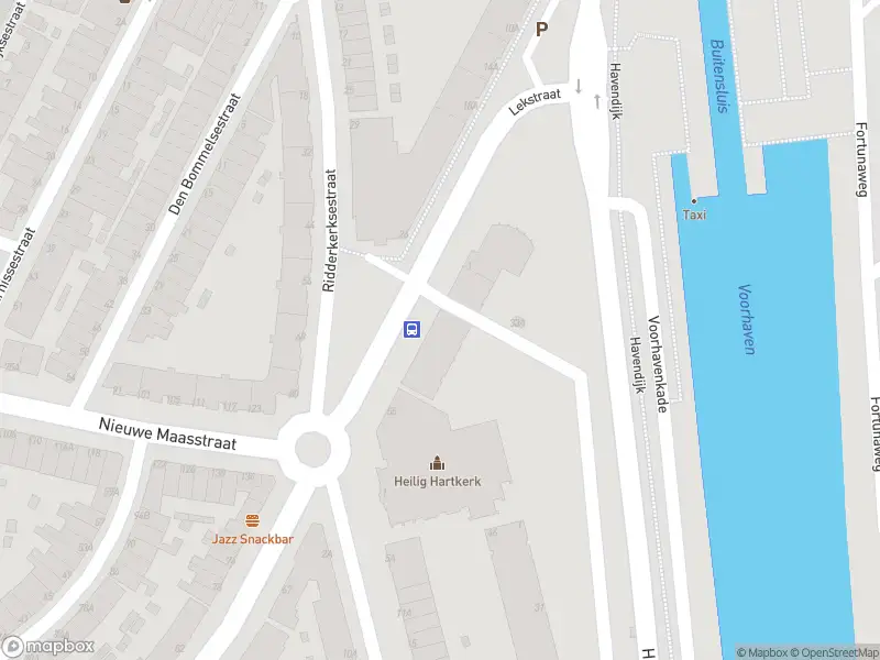 Ambulance met grote spoed naar de Lekstraat in Schiedam