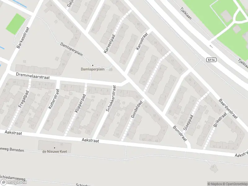 Ambulance met grote spoed naar de Damloperplein in Rotterdam