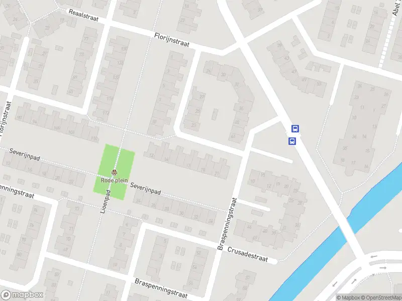 Ambulance met gepaste spoed naar de Braspenningstraat in Alkmaar