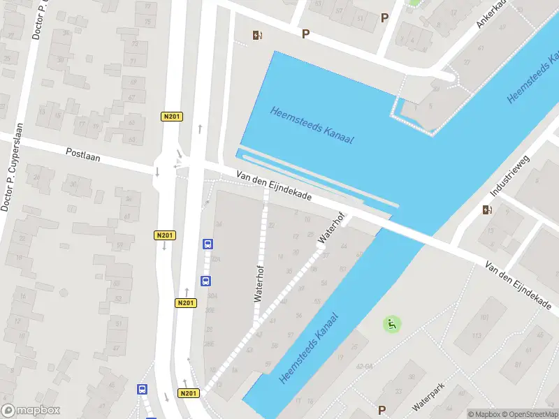 Ambulance en brandweer met grote spoed naar de Waterhof in Heemstede vanwege afgaan automatisch brandalarm