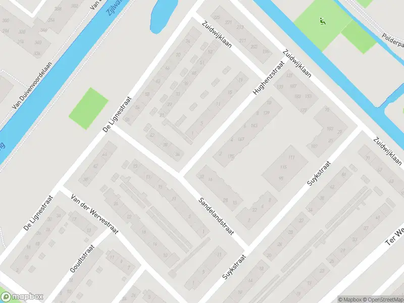 Ambulance met grote spoed naar de Hughenzstraat in Wassenaar