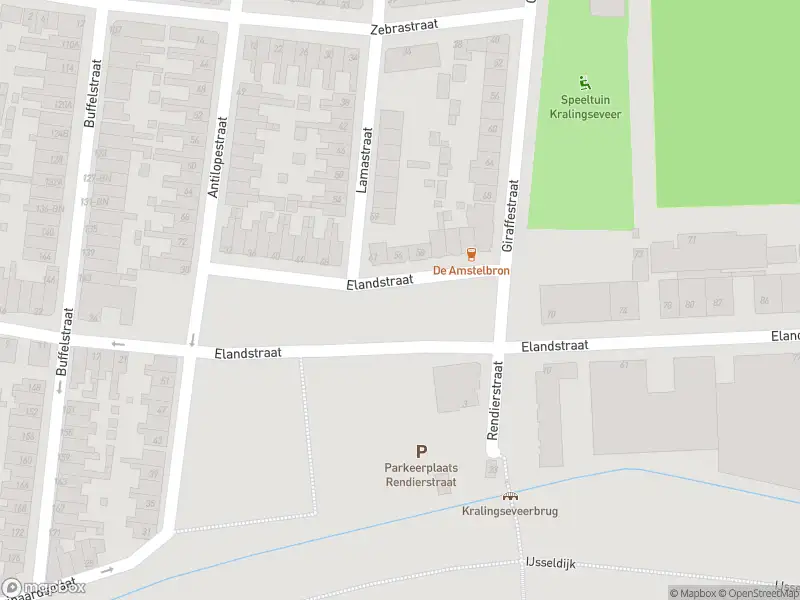 Ambulance met grote spoed naar de Elandstraat in Rotterdam