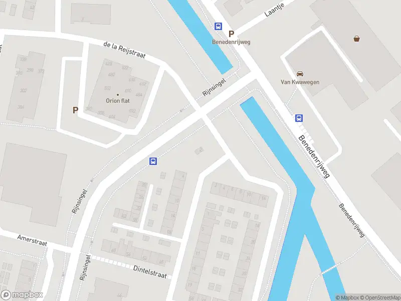 Ambulance met grote spoed naar de Dintelstraat in Ridderkerk