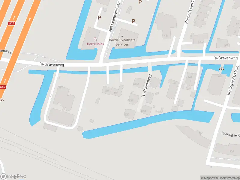 Ambulance met grote spoed naar de 's-Gravenweg in Rotterdam