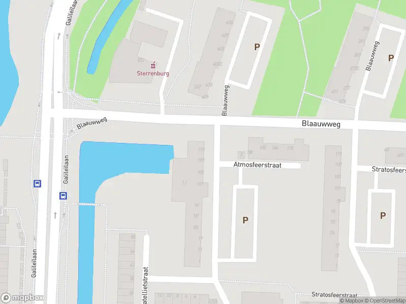 Ambulance met grote spoed naar de Atmosfeerstraat in Dordrecht