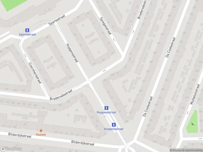 Ambulance met grote spoed naar de Brederodestraat in Rotterdam