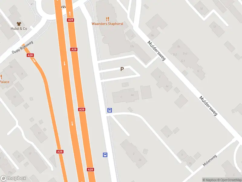 Brandweer met grote spoed naar de Rijksweg in Staphorst vanwege voertuigbrand